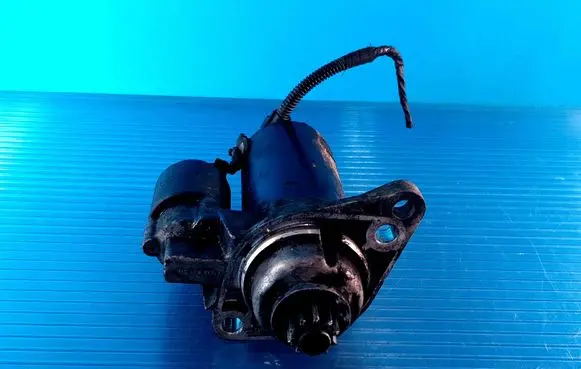 Volkswagen Cross Touran I Starter motor 1005831311
