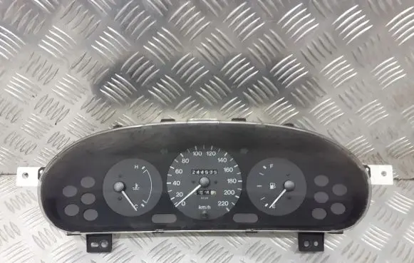 Mazda 323 Speedometer (instrument cluster) BC5NB