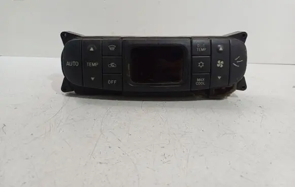 Mitsubishi Carisma Climate control unit MR398016