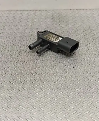 Volkswagen Polo IV 9N3 Exhaust gas pressure sensor 076906051A 20DPS09003 44678846