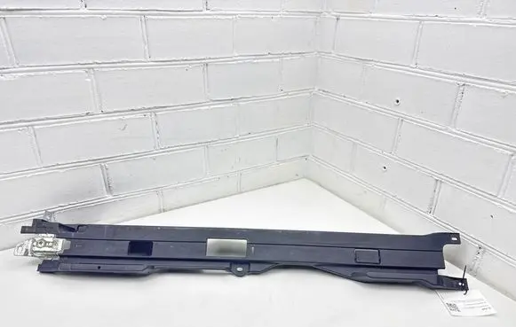 Mercedes-Benz ML W164 Other trunk/boot trim element 1646800231