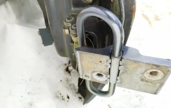 Audi A4 S4 B5 8D Rear door lower hinge