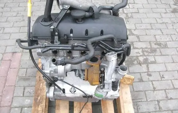 Volkswagen Transporter - Caravelle T5 Engine AXE
