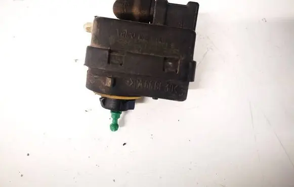 Renault Scenic I Headlight level adjustment motor 770084014