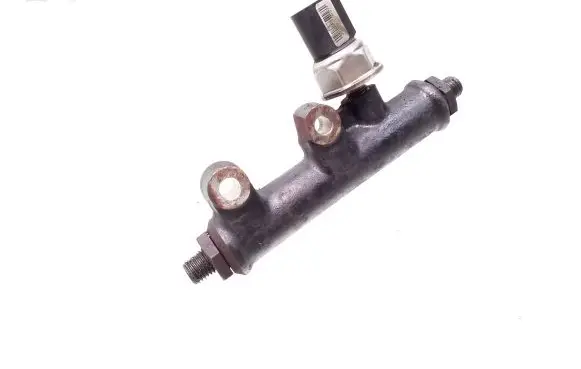 Jaguar XF X250 Fuel main line pipe 4R8Q9C066AE 5WS40050 0807699377