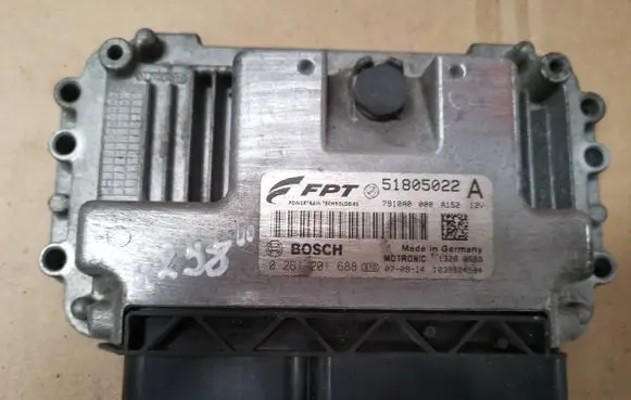 Fiat Bravo Engine control unit/module 51805022 0261201688