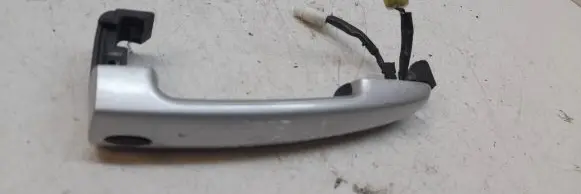 Suzuki Grand Vitara II Front door exterior handle