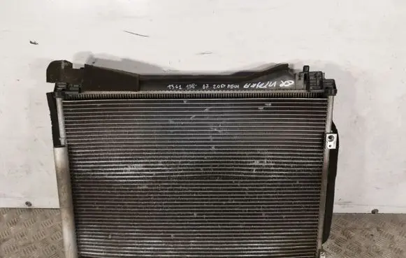 Suzuki Grand Vitara II Radiator set 1580007980 1580007991