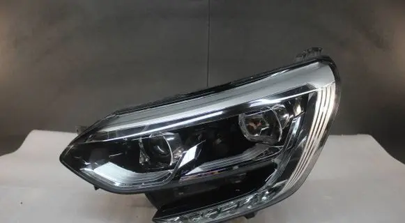 Renault Megane IV Headlight/headlamp 260603157R 90060911