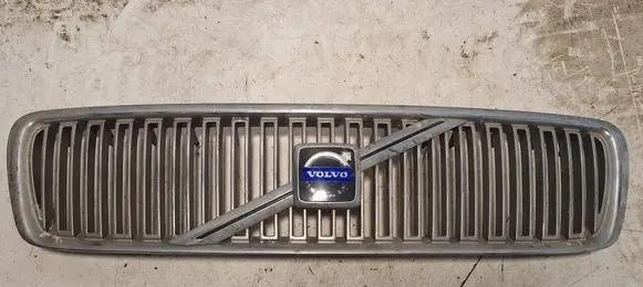 Volvo V70 Front bumper upper radiator grill 9190385 50091J 500911