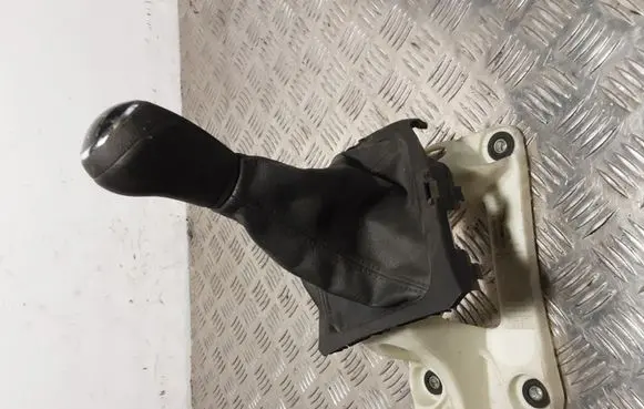 Suzuki Vitara (LY) Gear shifter/selector 03003YAA000