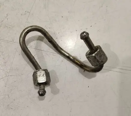 Volkswagen Polo V 6R Fuel injector supply line/pipe MC0301AM