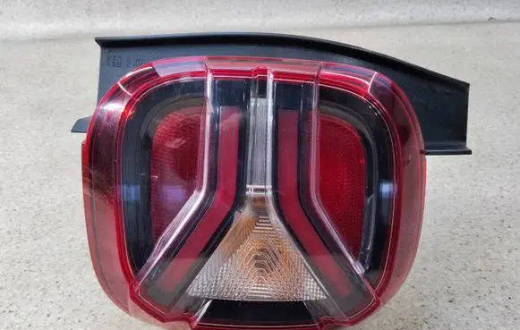 Dacia Duster II Rear/tail lights 265507316R32 265507316R