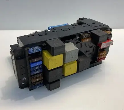 Mercedes-Benz C W203 Fuse module 2035454601 5DK00848555 A2035454601