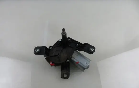 Volkswagen Polo IV 9N3 Rear window wiper motor 0390201596 6Q6955711A