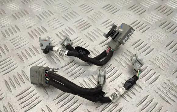 Citroen C5 Fuel injector wires 9688246780