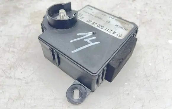 Mercedes-Benz E W211 Charging relay A2115403845