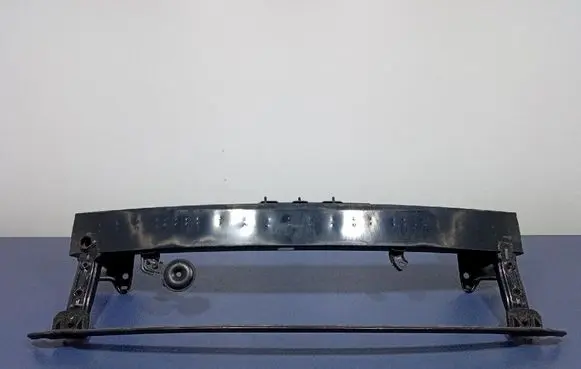 Hyundai i30 Front bumper support beam 