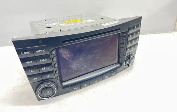 Mercedes-Benz E W211 Radio/CD/DVD/GPS head unit A2118202197