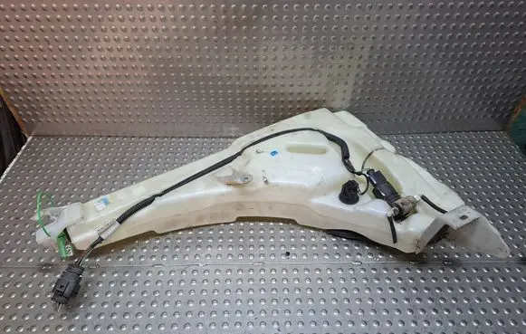 Porsche Cayenne (9PA) Windshield washer fluid reservoir/tank S27705690 7L0955453FG