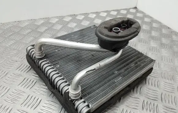 Air conditioning (A/C) radiator (interior)