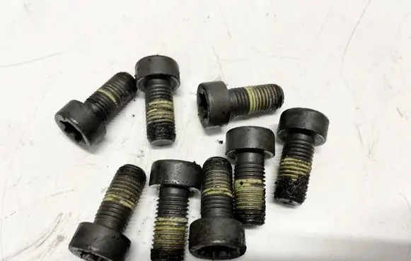 Nuts/bolts