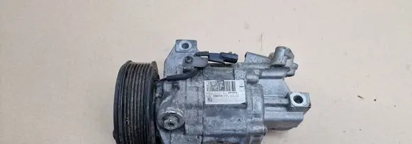 Dacia Sandero Air conditioning (A/C) compressor (pump) 926000216R
