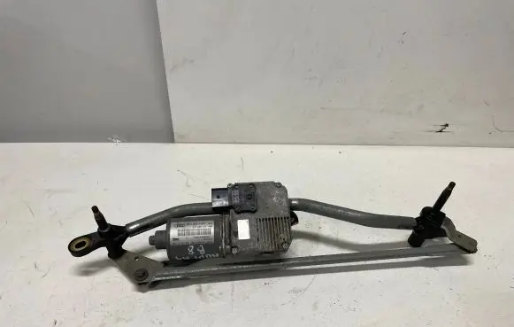 Audi A4 S4 B8 8K Front wiper linkage and motor 8K1955023 8K1955119