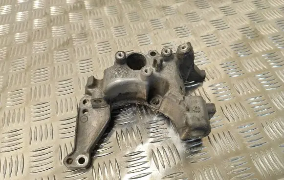 Generator/alternator bracket