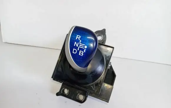 Toyota Prius (XW30) Gear shifter/selector 75C583LHD 75C583