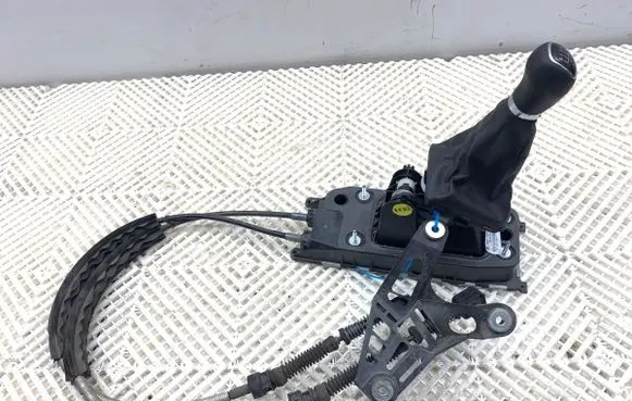 Skoda Octavia Mk3 (5E) Gear shift rod 5Q0711049AP