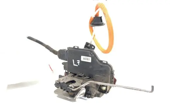 Audi A3 S3 8P Front door lock