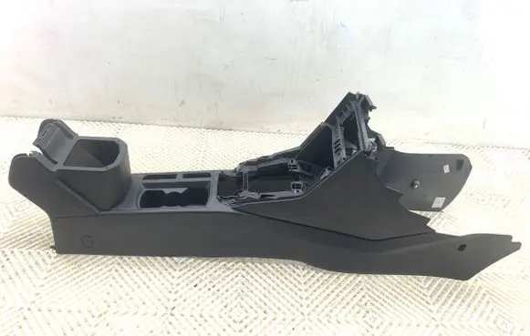 Volkswagen T-Roc Center console