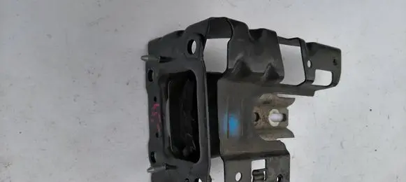 Peugeot 2008 I Gearbox mounting bracket 