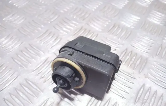 Citroen Xsara Picasso Headlight level adjustment motor 
