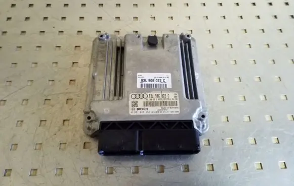 Audi A4 S4 B8 8K Engine control unit/module 03L906022C 0281014263