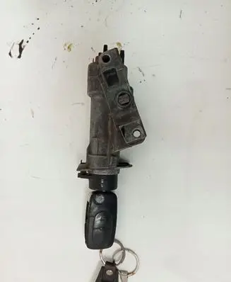 Audi A6 S6 C5 4B Ignition lock 4B0905651G