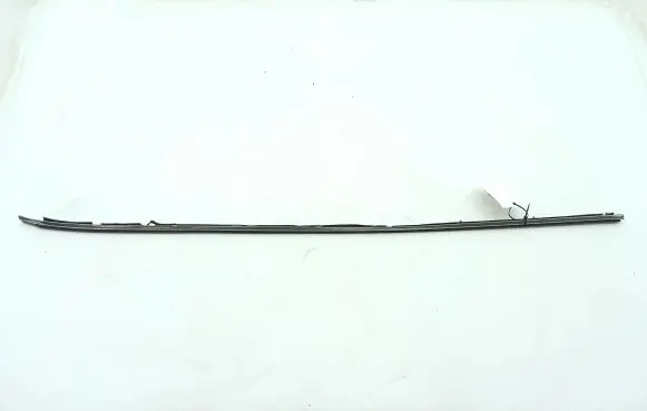 Mercedes-Benz COMPAKT W115 Rear fender molding trim 