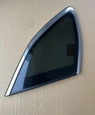 Subaru Outback (BS) Rear side window