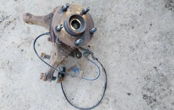 Toyota Verso Front wheel hub spindle knuckle