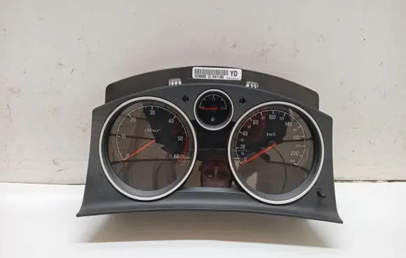 Opel Zafira B Speedometer (instrument cluster) 13309003