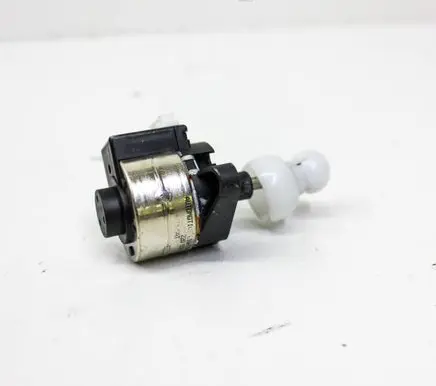 Mercedes-Benz C W205 Headlight level adjustment motor PL35L024