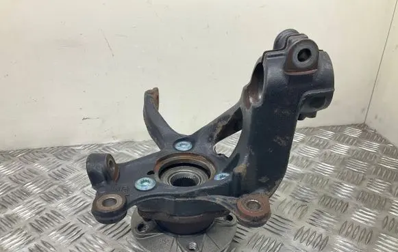Volkswagen Golf VII Front wheel hub 5Q0255Q WHT003861