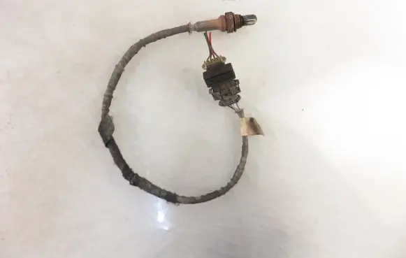 Opel Zafira B Lambda probe sensor 55560617