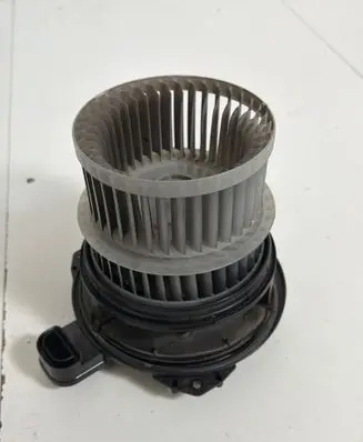 Toyota C-HR I Heater fan/blower 
