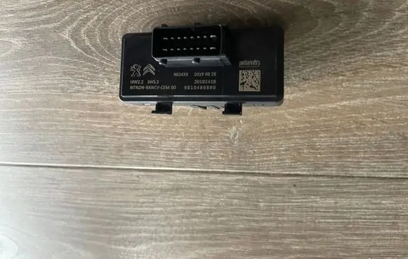 Peugeot 508 II Other devices 981046880
