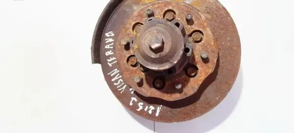 Nissan Terrano Front wheel hub