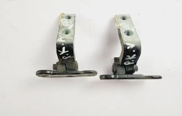 Volvo S90, V90 Front door upper hinge 31371552 31371554