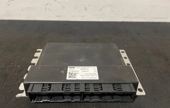 BMW 7 G11 G12 Suspension control unit/module 6889573