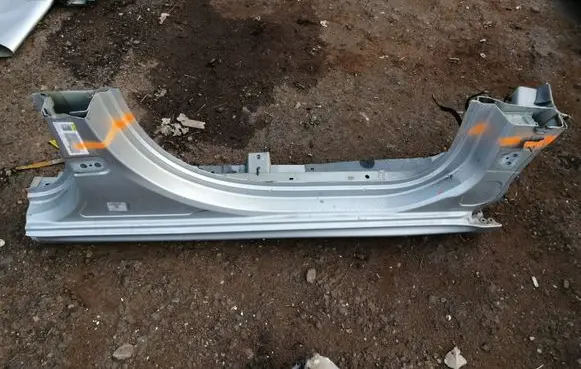 Peugeot 508 Sill